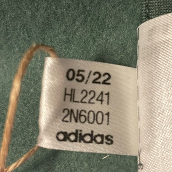 NWT• ADIDAS Essentials 3-Stripes Regular-Fit Logo-Print Fleece Hoodie, Green 2XL - Picture 11 of 12